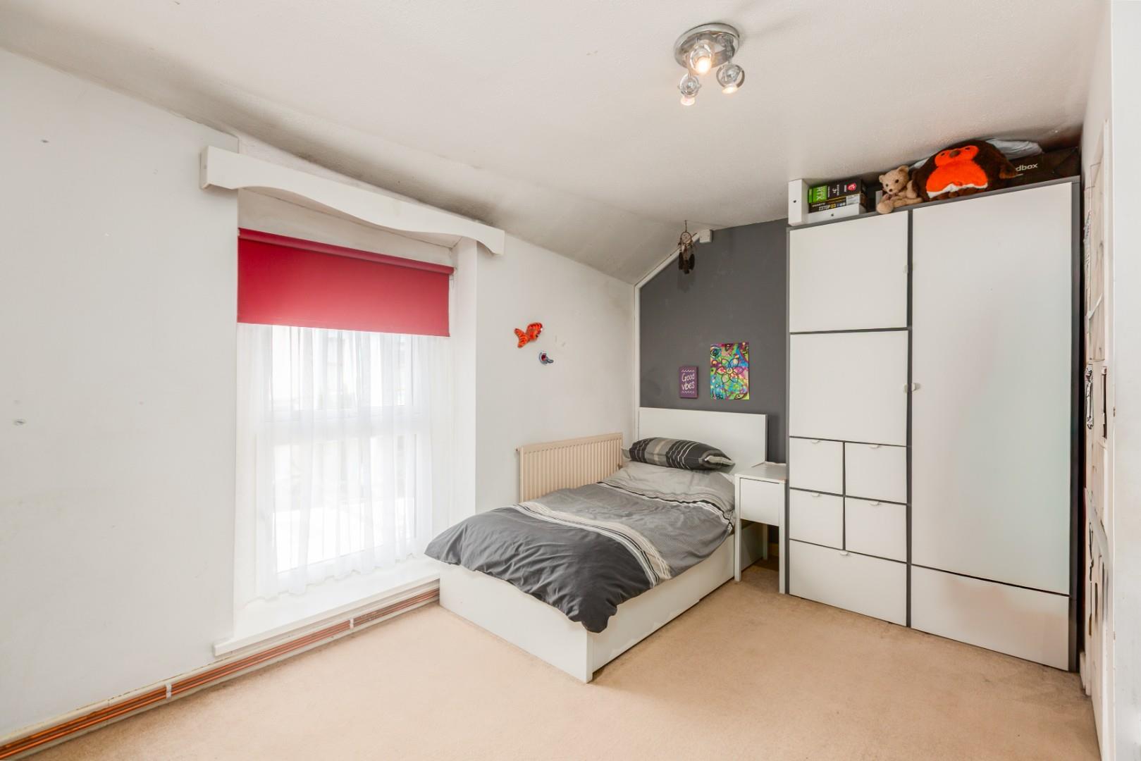 Woodville Road, Mumbles, Swansea, SA3 4AD